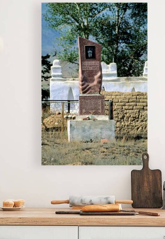 Cemetery in Samarkand shows a tombstone of a notable figure by Marco Brivio